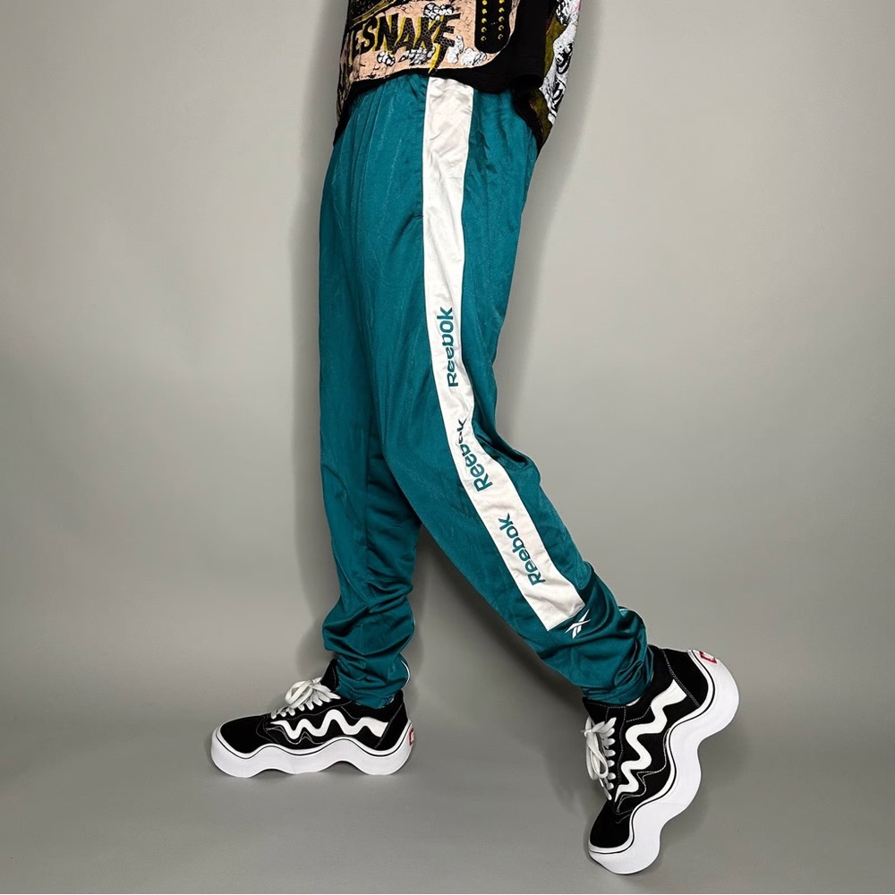 [FK6135] Mens Reebok Training Essentials Linear Logo Track Pant  L